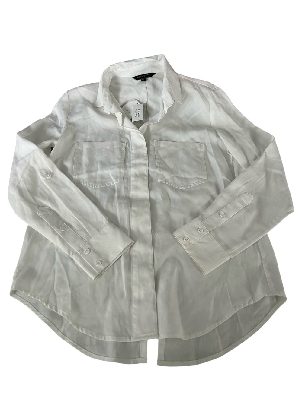 NWT Banana Republic white button up blouse - SMALL 100% Lyocell